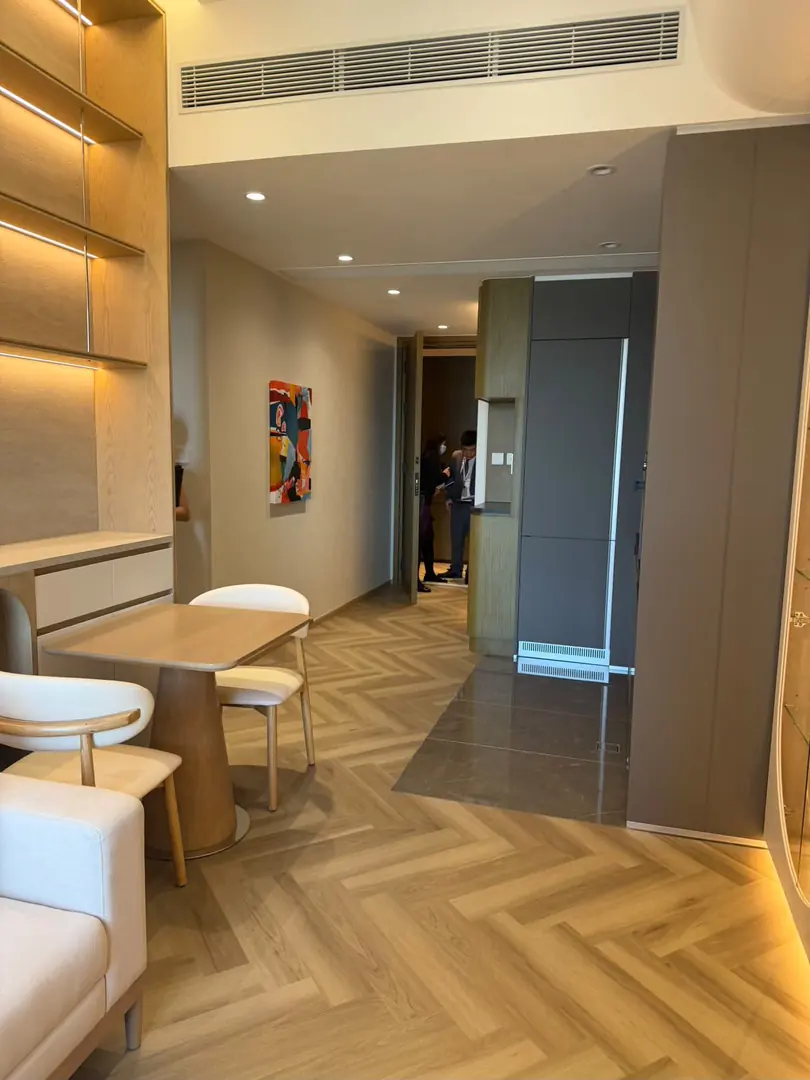 Grand Oasis w/ Balcony (For Rent) — photo 2