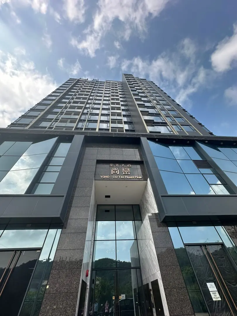 One Oasis w/ Balcony (For Rent) — main photo